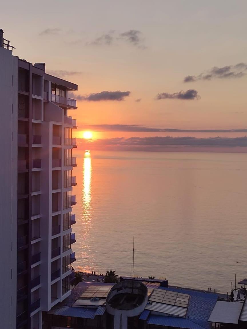 Bi Residence Sea View Luxury Batumi Zewnętrze zdjęcie